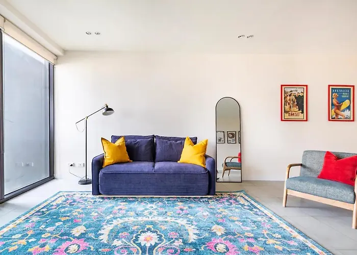 Luxury Beachside Apartment